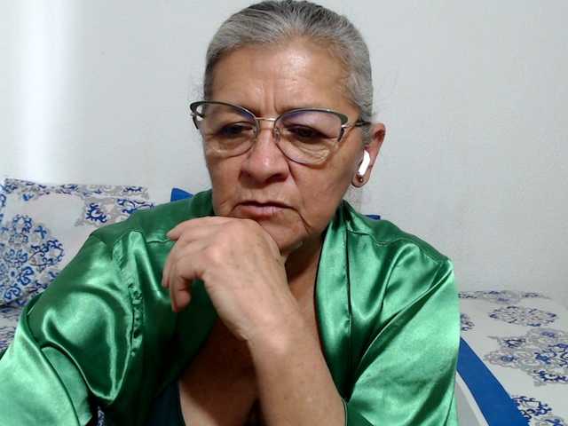 candy-mature