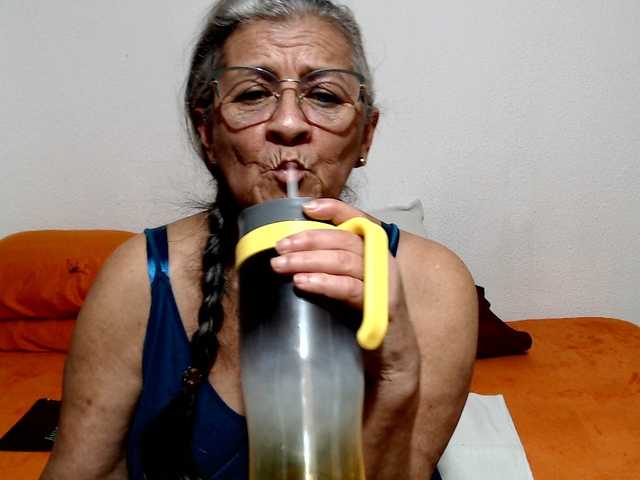 candy-mature