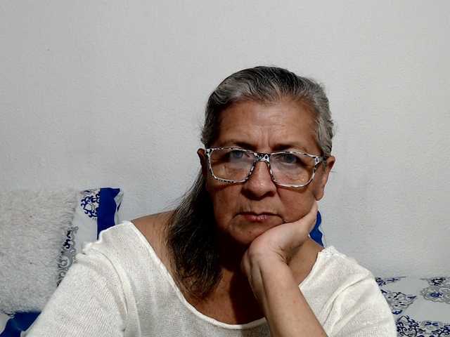 candy-mature live cam on BongaCams