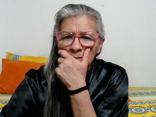 candy-mature