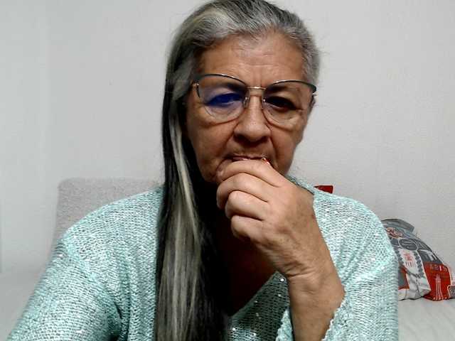 candy-mature live cam on BongaCams