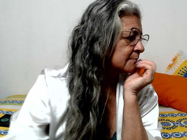 candy-mature