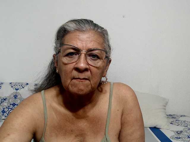 candy-mature