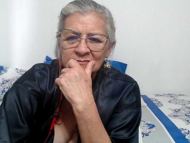 candy-mature