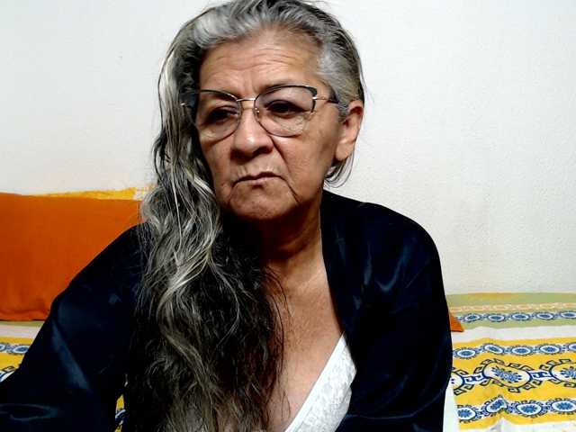 candy-mature live cam on BongaCams