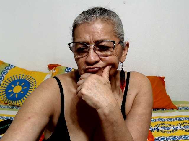 candy-mature live cam preview