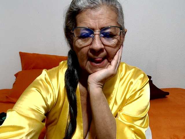 candy-mature live webcam show