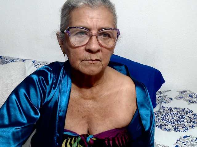 candy-mature