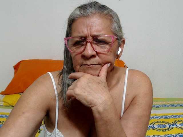 candy-mature