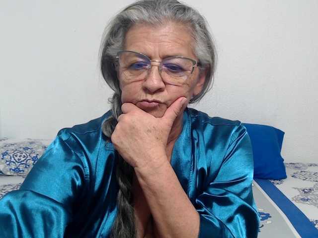 candy-mature live cam on BongaCams