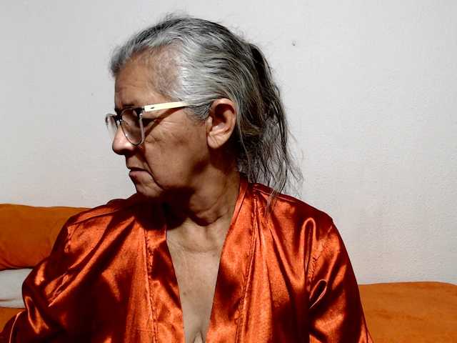 candy-mature