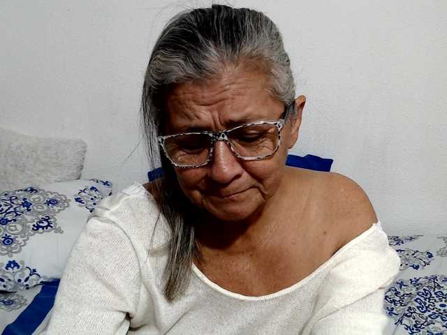 candy-mature
