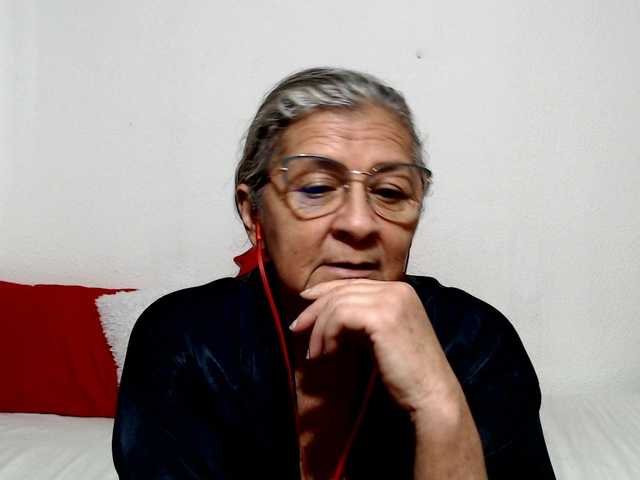 candy-mature live cam on BongaCams