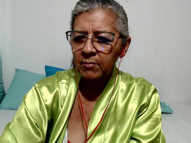 candy-mature live cam on BongaCams