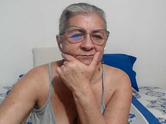 candy-mature