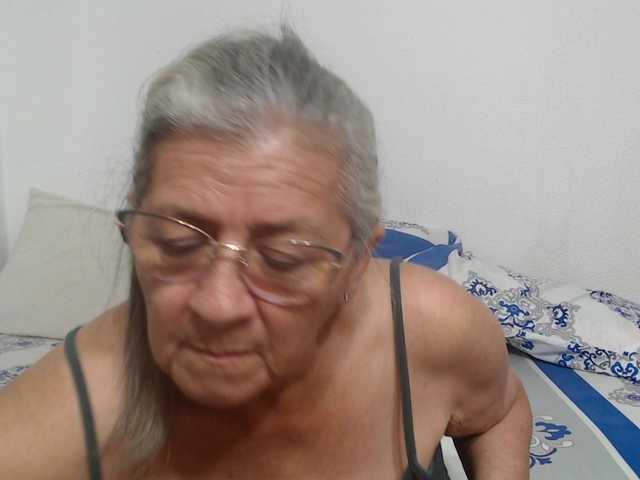 candy-mature