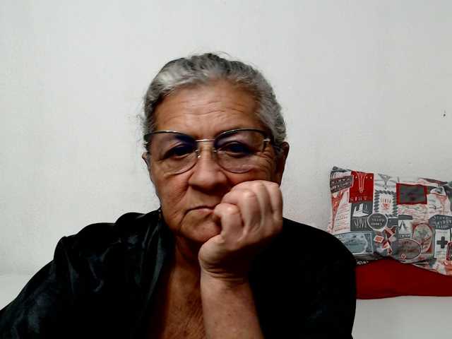candy-mature