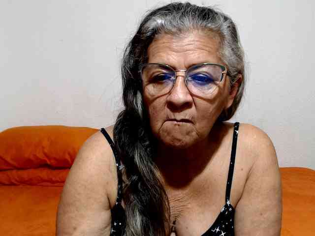 candy-mature
