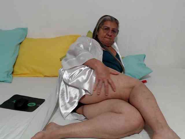 candy-mature webcam