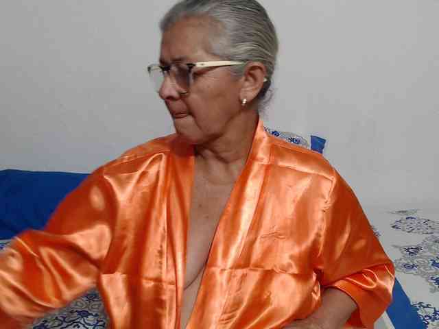 candy-mature webcam