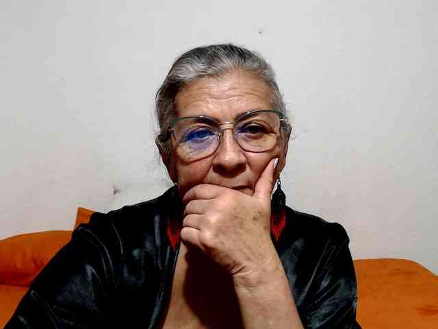 candy-mature