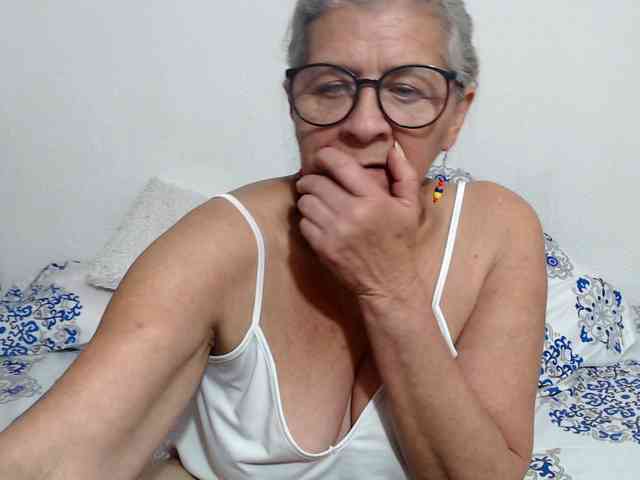 candy-mature candy-mature