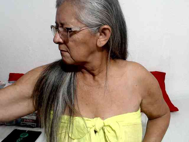 candy-mature webcam