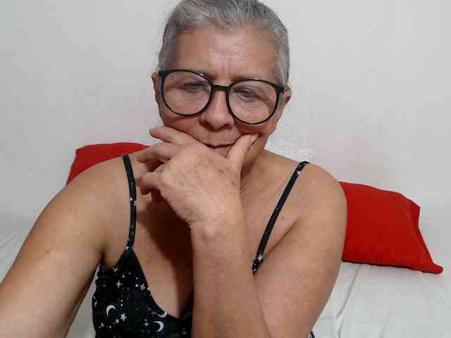 candy-mature webcam