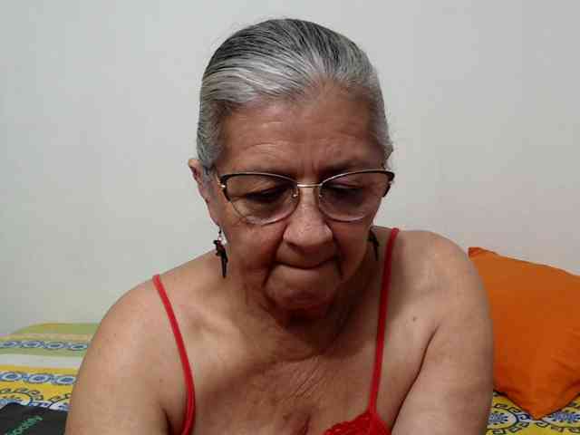 candy-mature