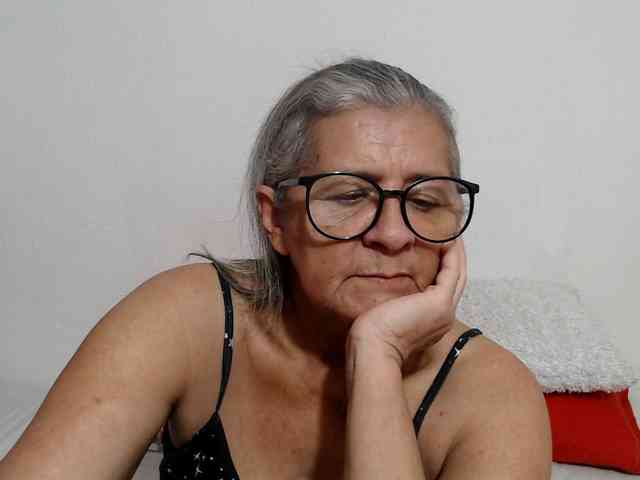 candy-mature webcam