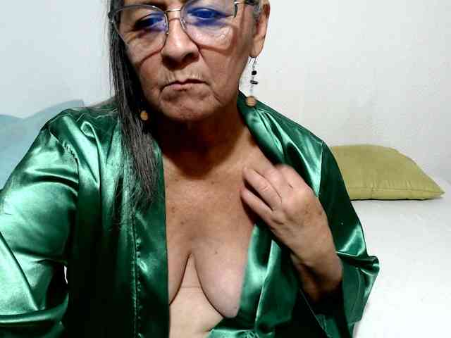 candy-mature webcam