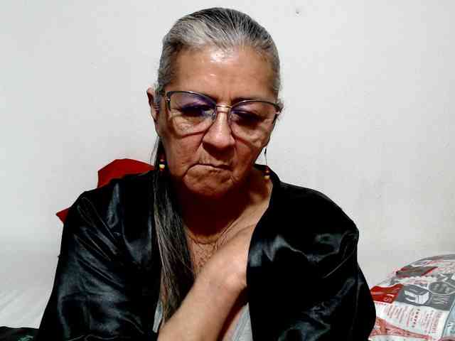 candy-mature