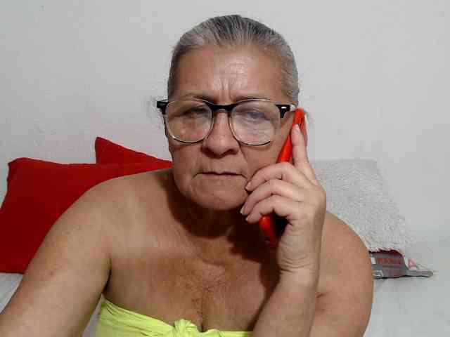 candy-mature webcam