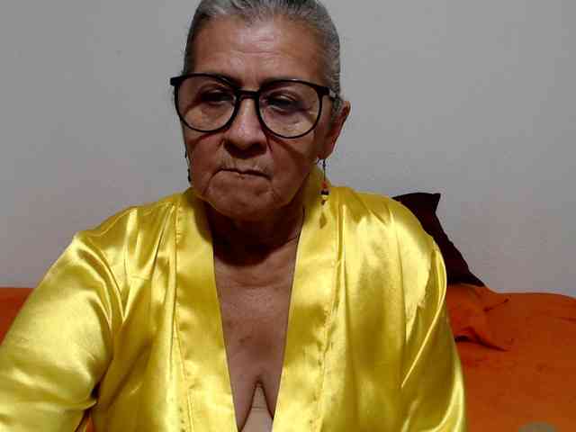 candy-mature webcam