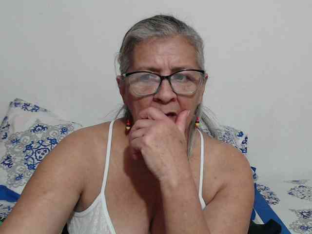 candy-mature