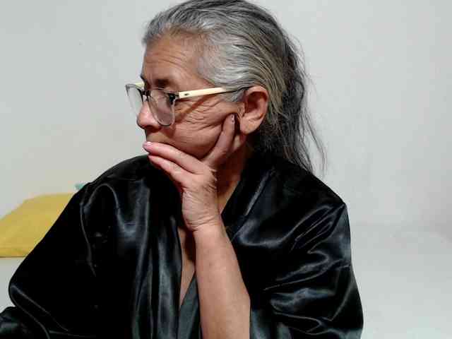 candy-mature candy-mature