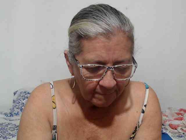 candy-mature