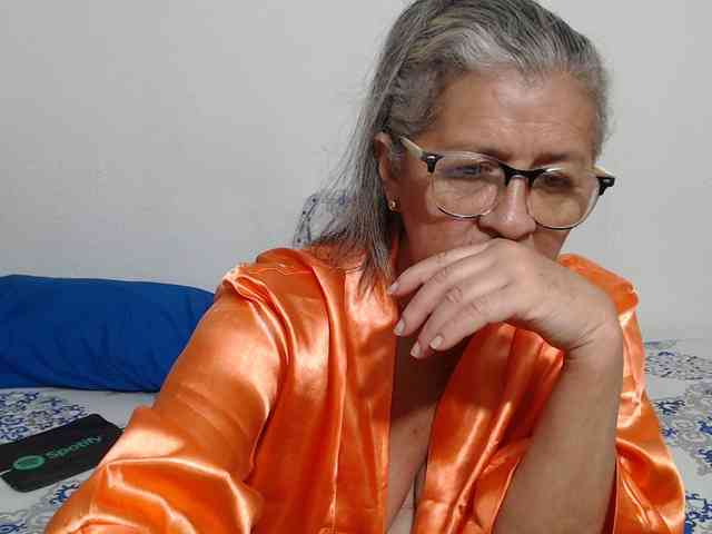 candy-mature webcam