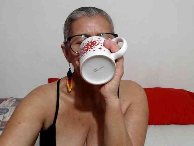candy-mature webcam