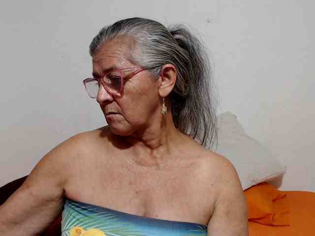 candy-mature webcam