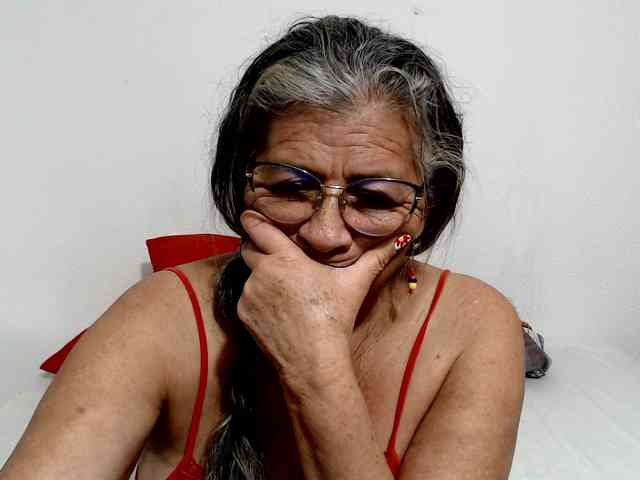 candy-mature webcam