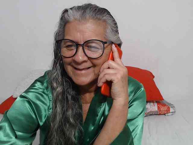 candy-mature webcam