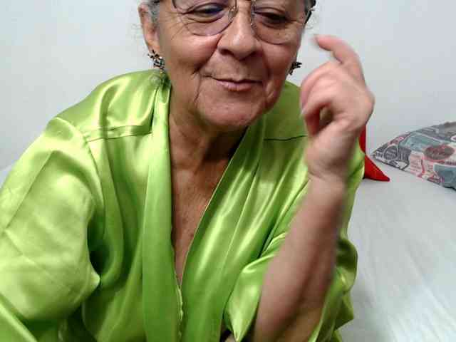 candy-mature candy-mature
