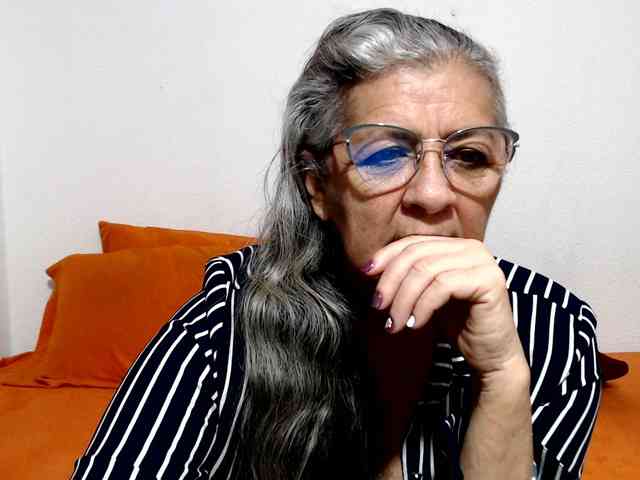 candy-mature candy-mature