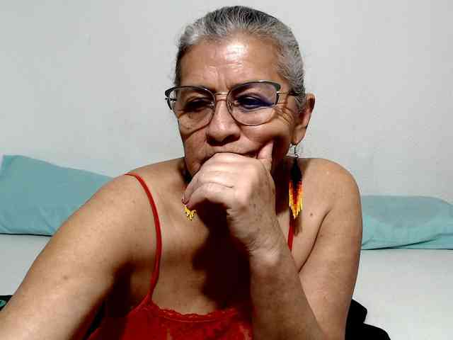 candy-mature webcam