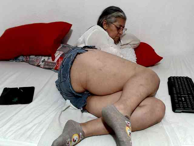 candy-mature webcam