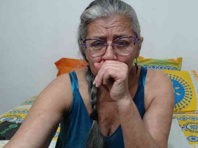 candy-mature