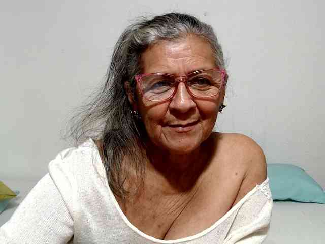 candy-mature candy-mature