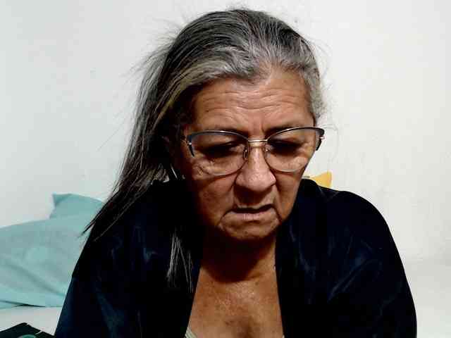 candy-mature