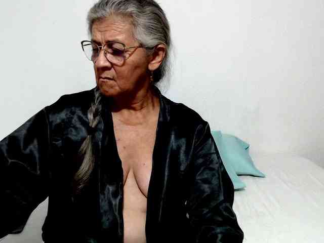 candy-mature candy-mature